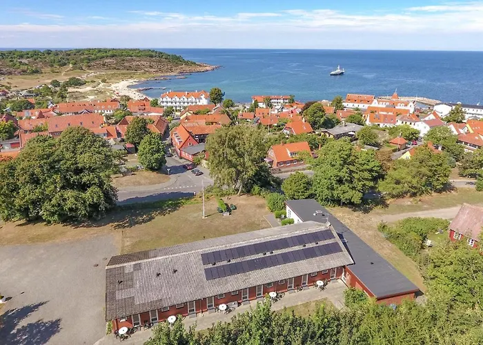 Appartement Awesome In Allinge-Sandvig
